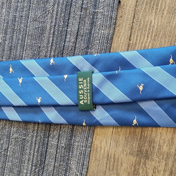 NEW Royal Blue Kangaroo Necktie - Picture 2 of 4